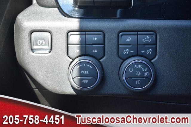 Used 2025 Chevrolet Silverado 2500 LTZ w/ LTZ Premium Package AWD/4WD image 44