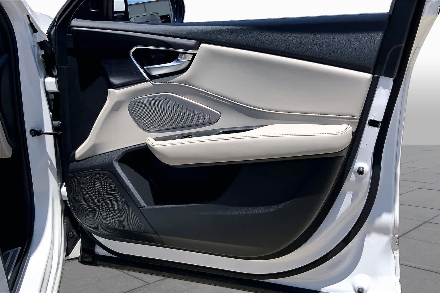 Used 2025 Acura RDX SH-AWD w/ Advance Package image 22