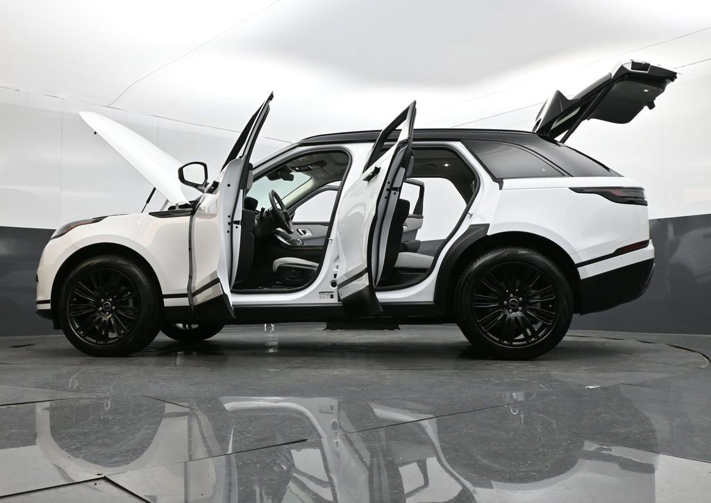 Used 2025 Land Rover Range Rover Velar S image 33