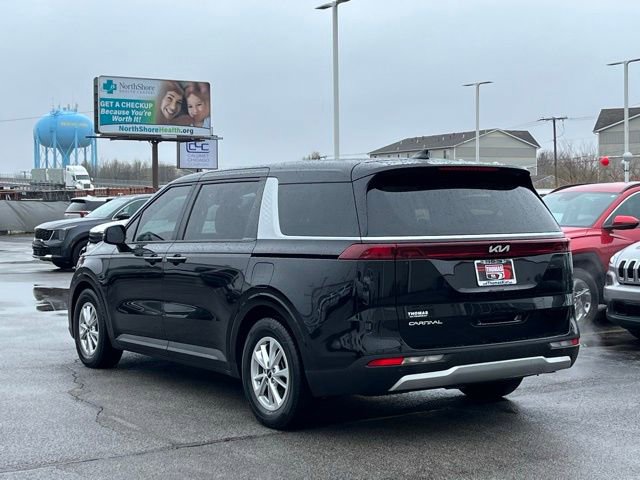 Used 2024 Kia Carnival LX image 9