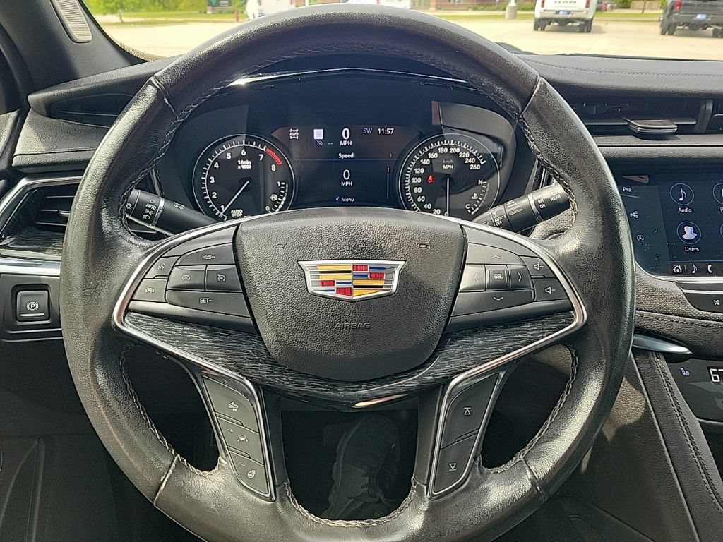 Used 2022 Cadillac XT5 Premium Luxury w/ Technology Package AWD/4WD image 27