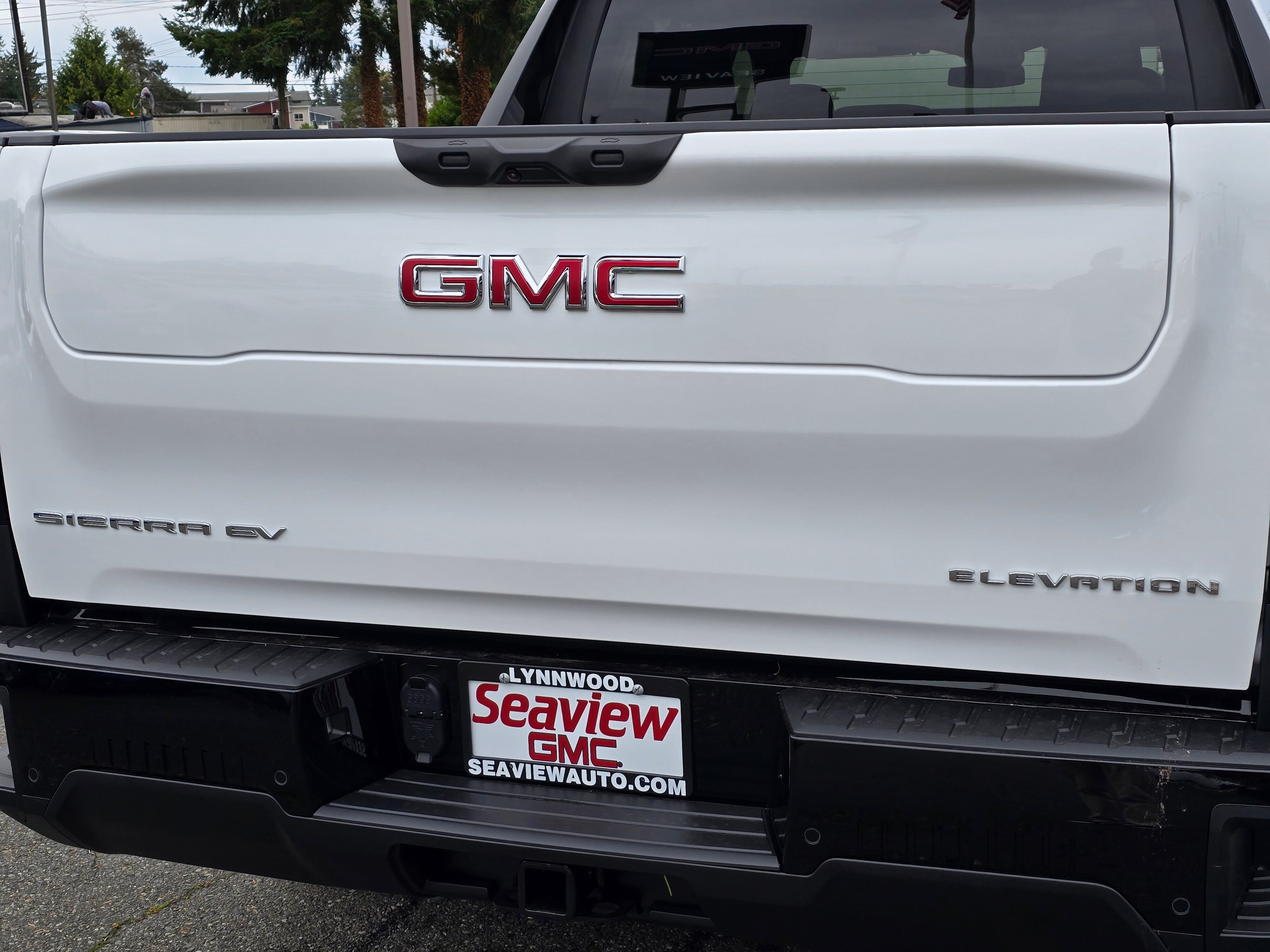 New 2026 GMC Sierra EV Elevation AWD/4WD image 13
