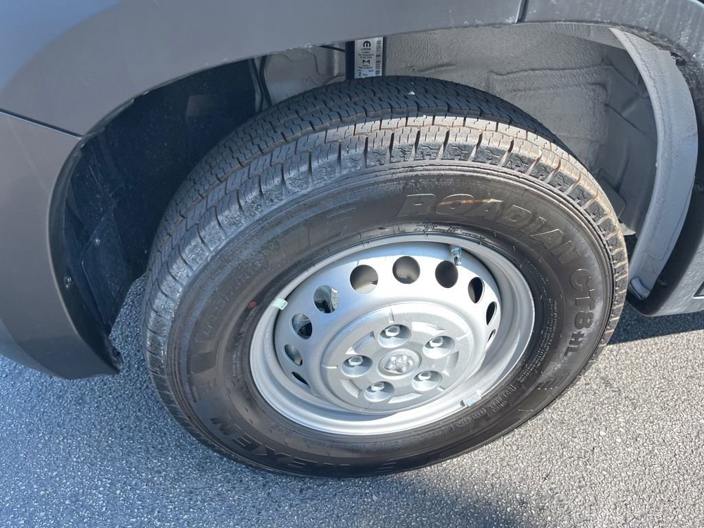Used 2025 RAM ProMaster 2500 w/ Safety Group image 28