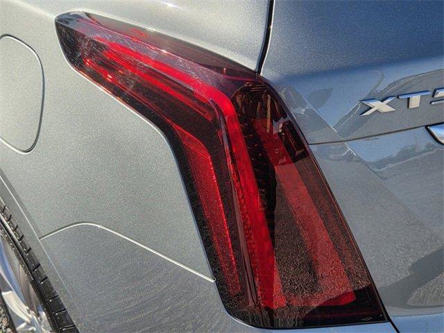 Certified 2023 Cadillac XT5 Premium Luxury w/ Technology Package image 11