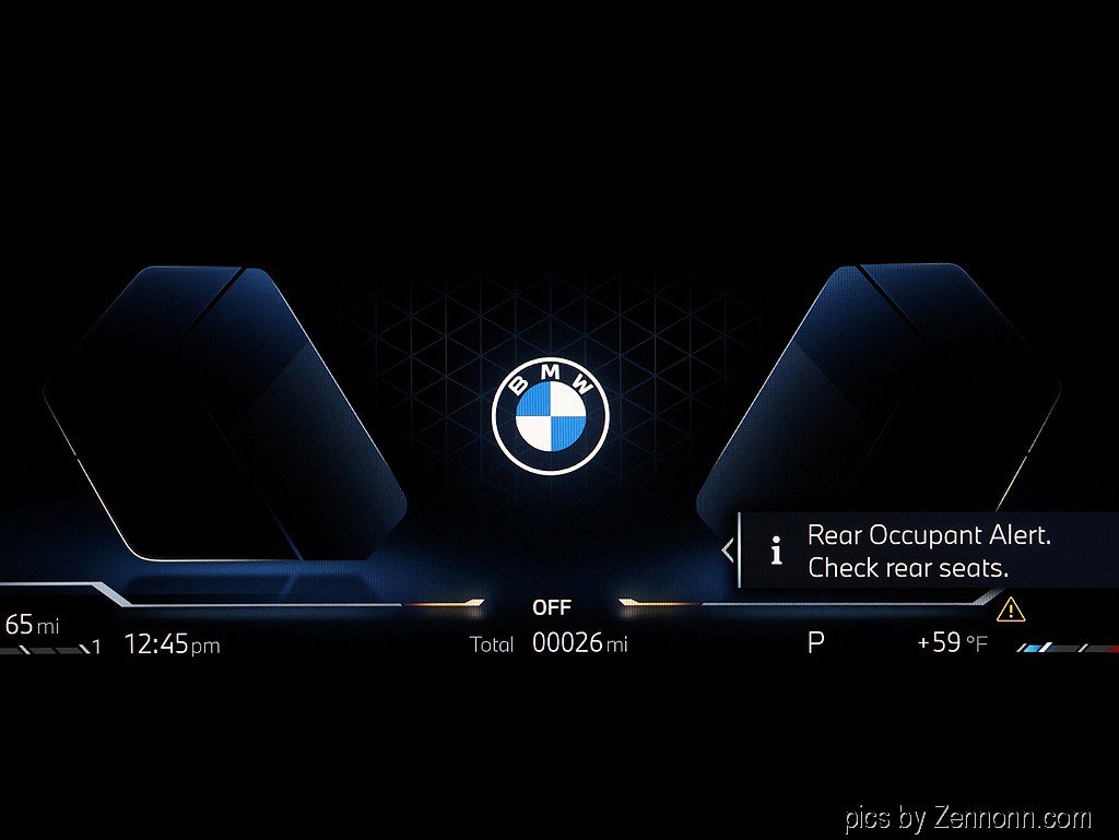 New 2025 BMW X2 xDrive28i w/ Premium Package image 17