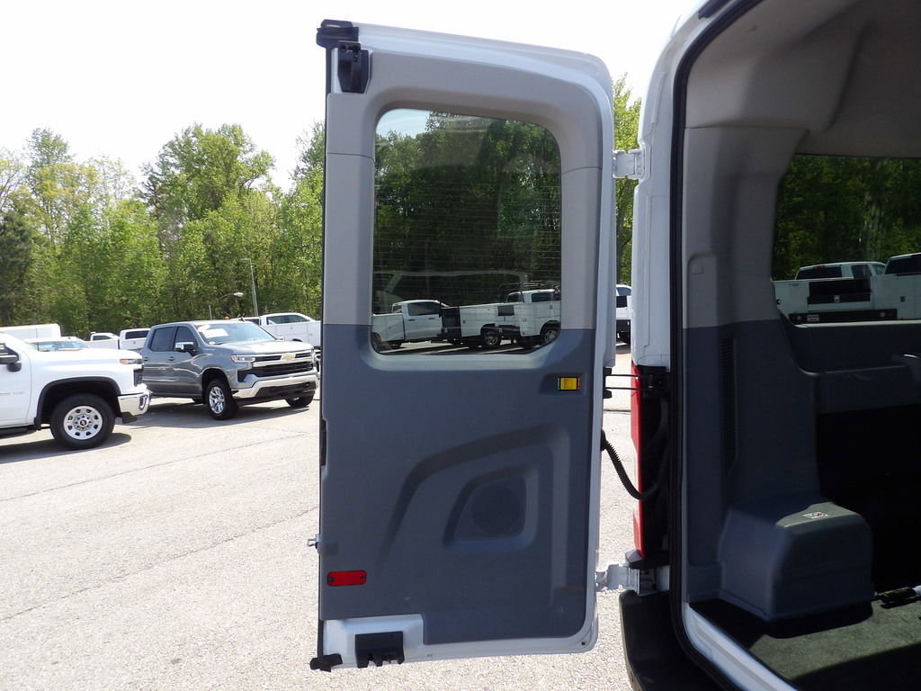 Used 2019 Ford Transit 150 XLT RWD image 39