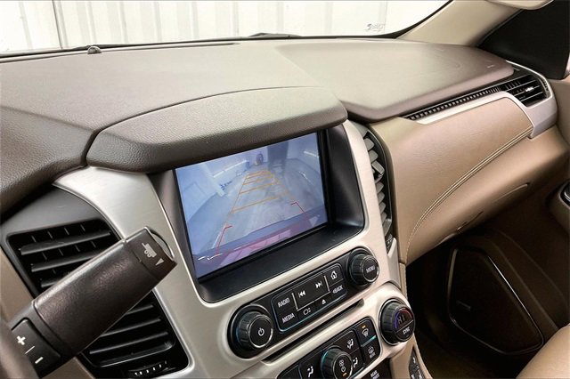 Used 2017 GMC Yukon SLT w/ Premium Edition image 28