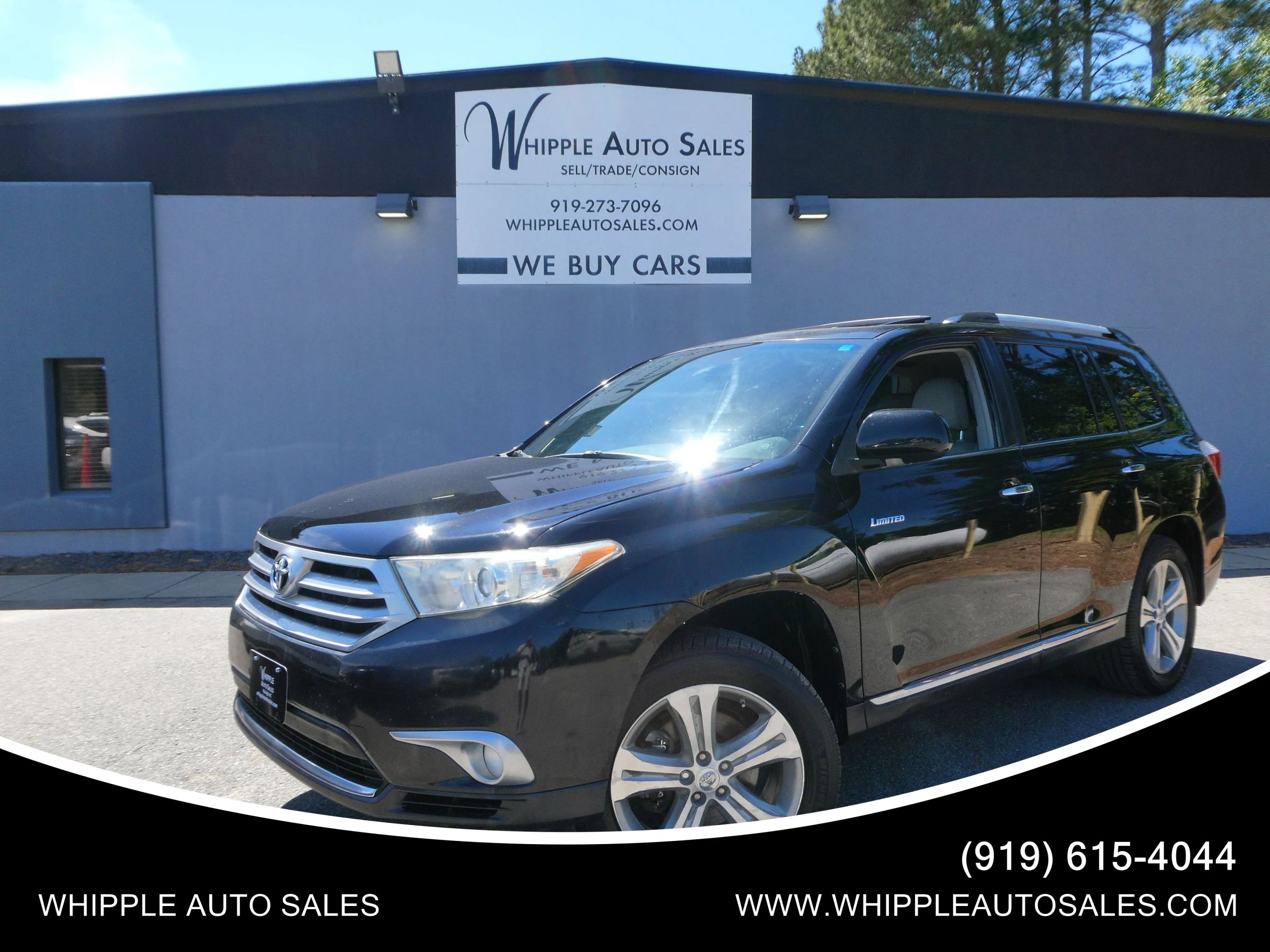 Used 2012 Toyota Highlander Limited w/ Tow Pkg FWD image 1