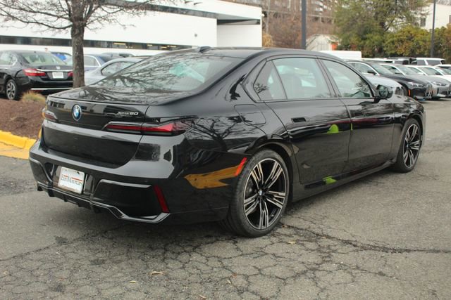 Used 2025 BMW i7 xDrive60 image 9