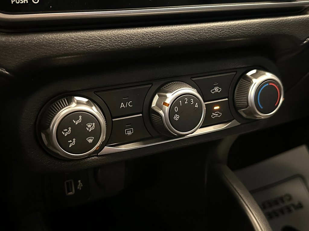 Used 2021 Nissan Versa S image 14