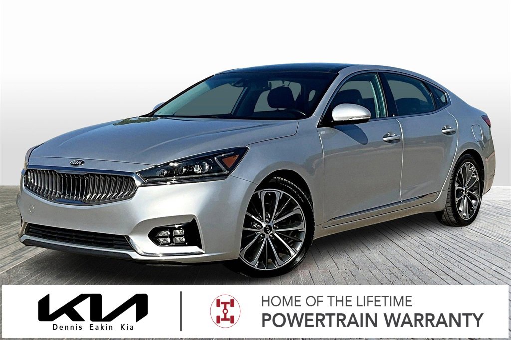 Used 2018 Kia Cadenza Technology