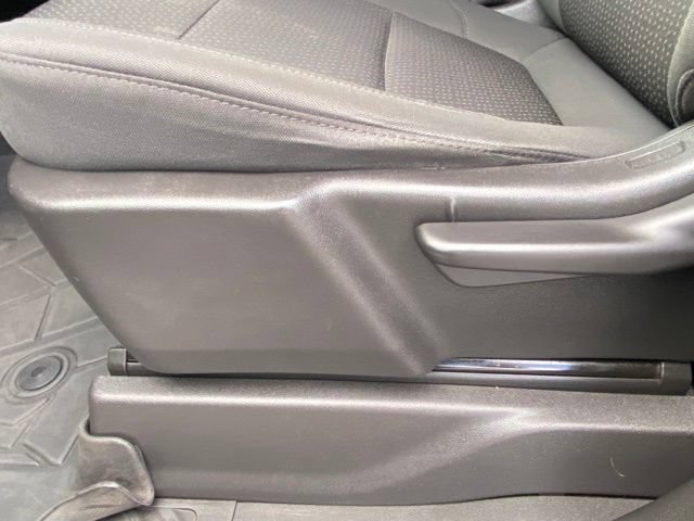Used 2022 Chevrolet Silverado 1500 Custom Trail Boss AWD/4WD image 31
