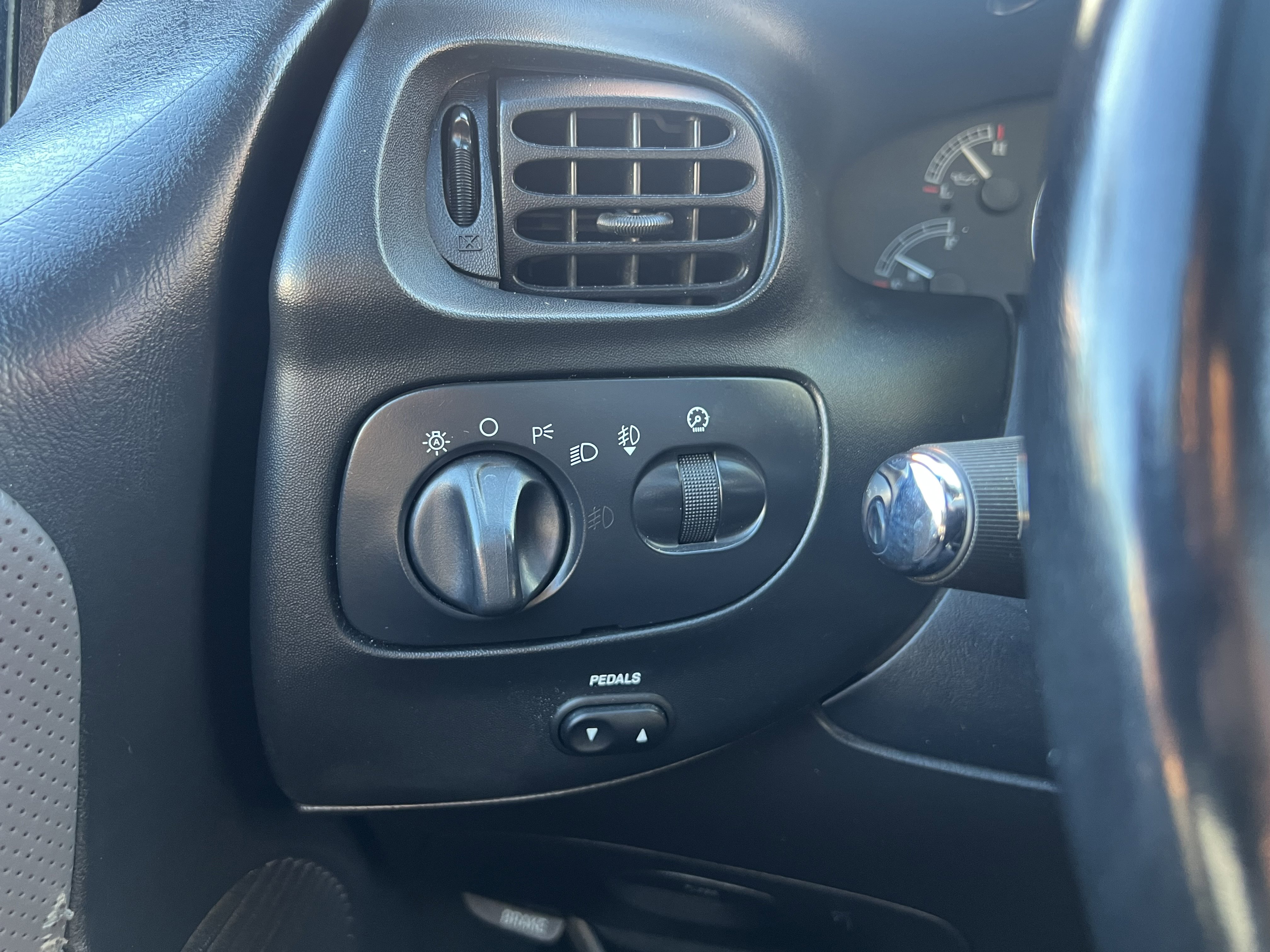 Used 2002 Ford F150 Harley-Davidson RWD image 30