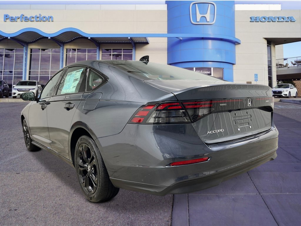New 2025 Honda Accord SE image 3