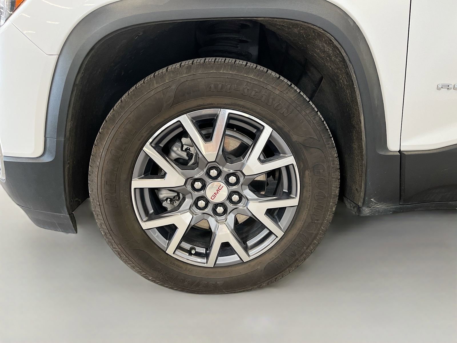 Used 2022 GMC Acadia SLT w/ Technology Package image 34