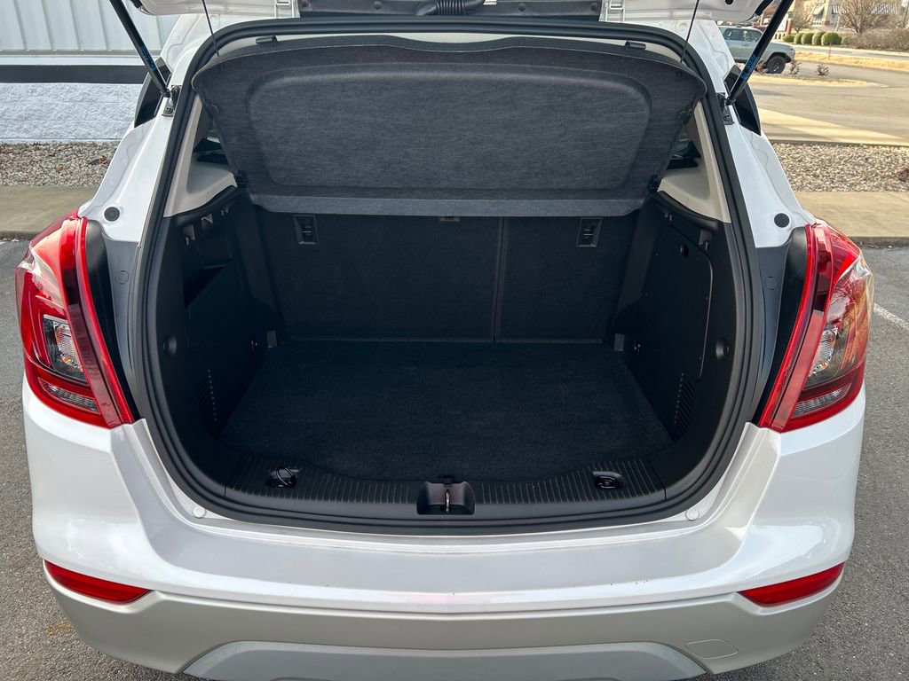 Used 2020 Buick Encore Preferred image 24