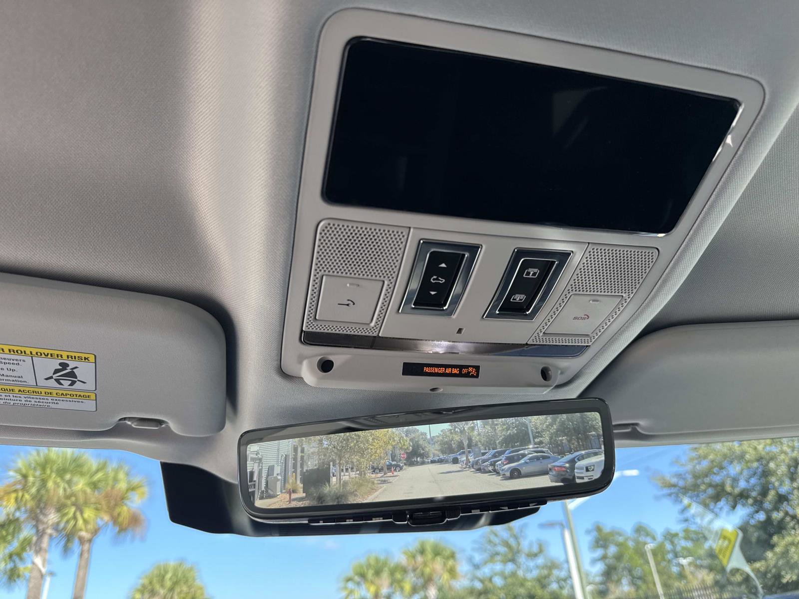 New 2026 Land Rover Defender 110 S image 27