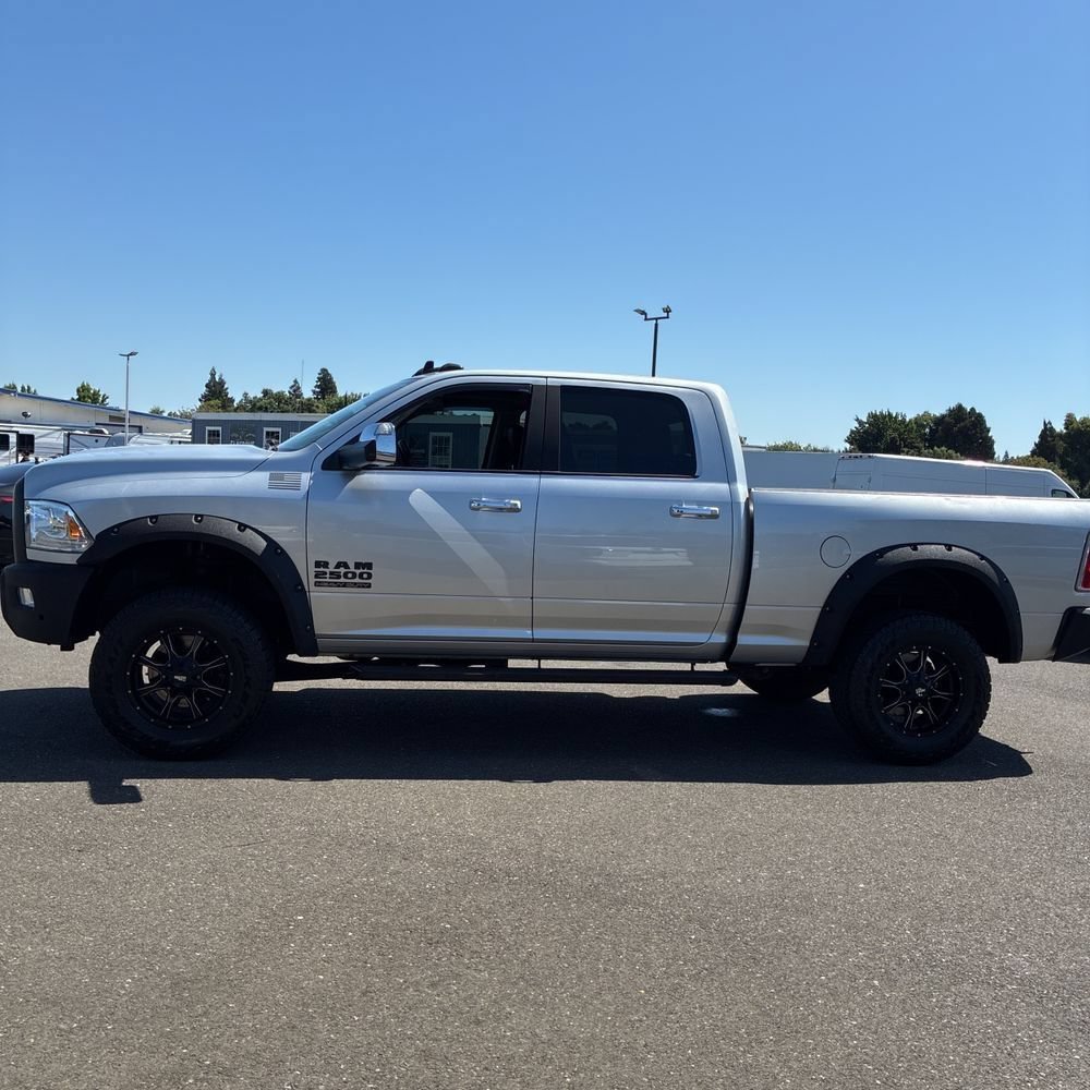 Used 2015 RAM 2500 Laramie AWD/4WD image 5