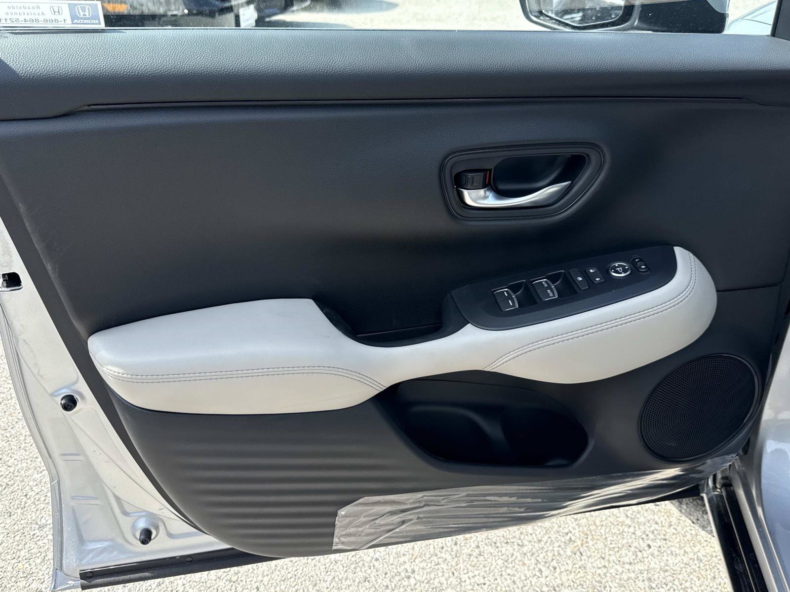 New 2027 Honda HR-V EX-L image 17