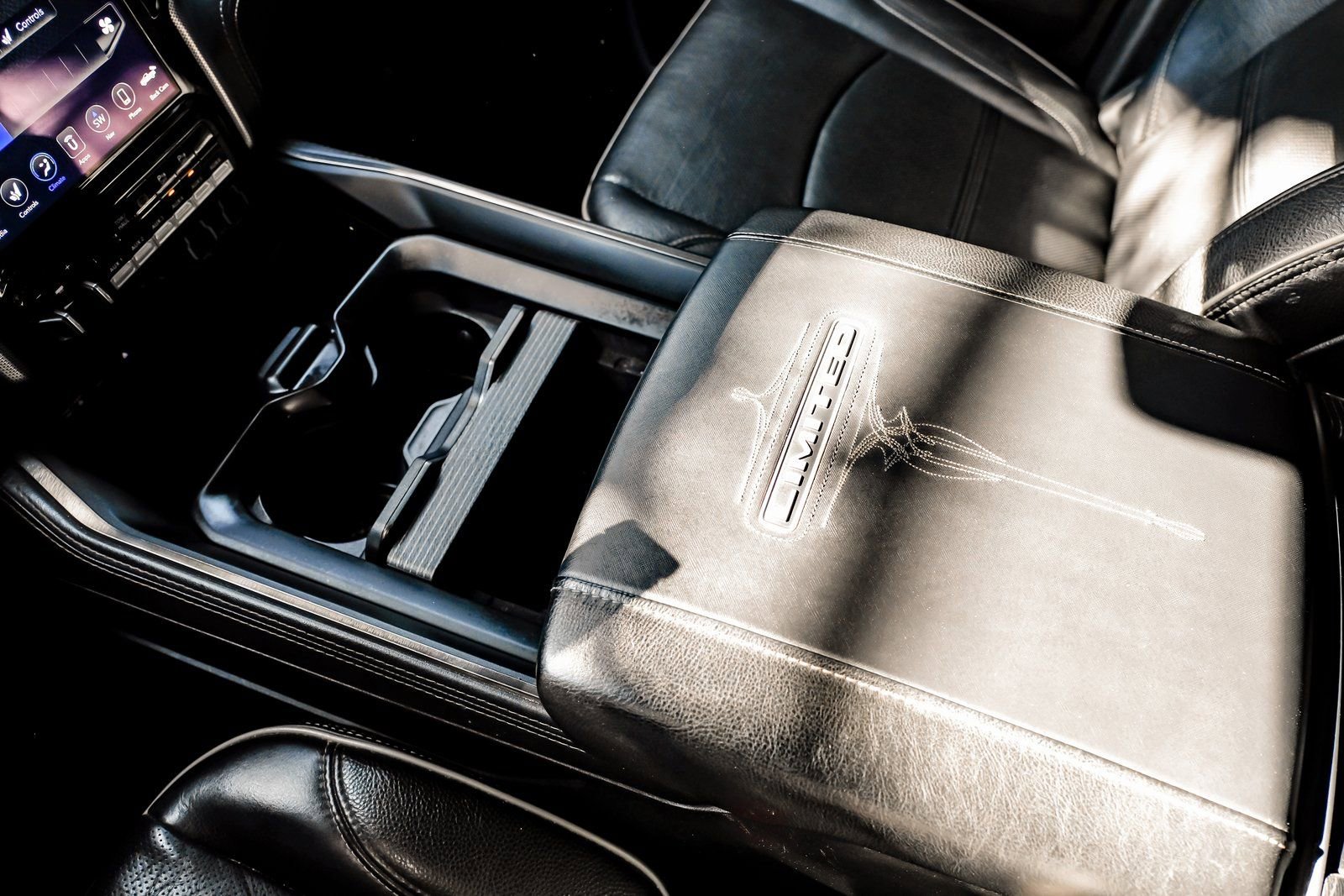 Used 2019 RAM 3500 Limited image 23