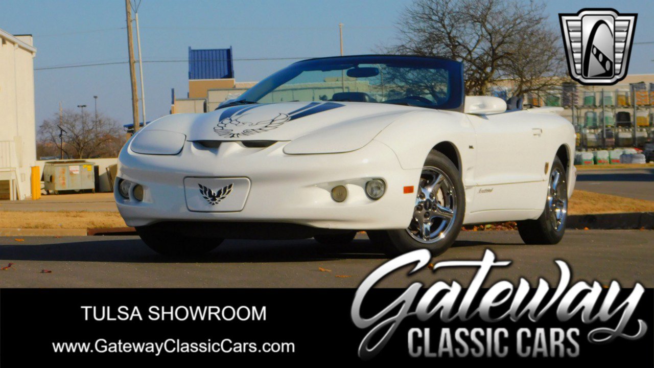 Used 2002 Pontiac Firebird Convertible image 1