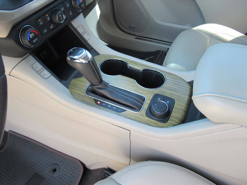 Used 2017 GMC Acadia Denali image 18