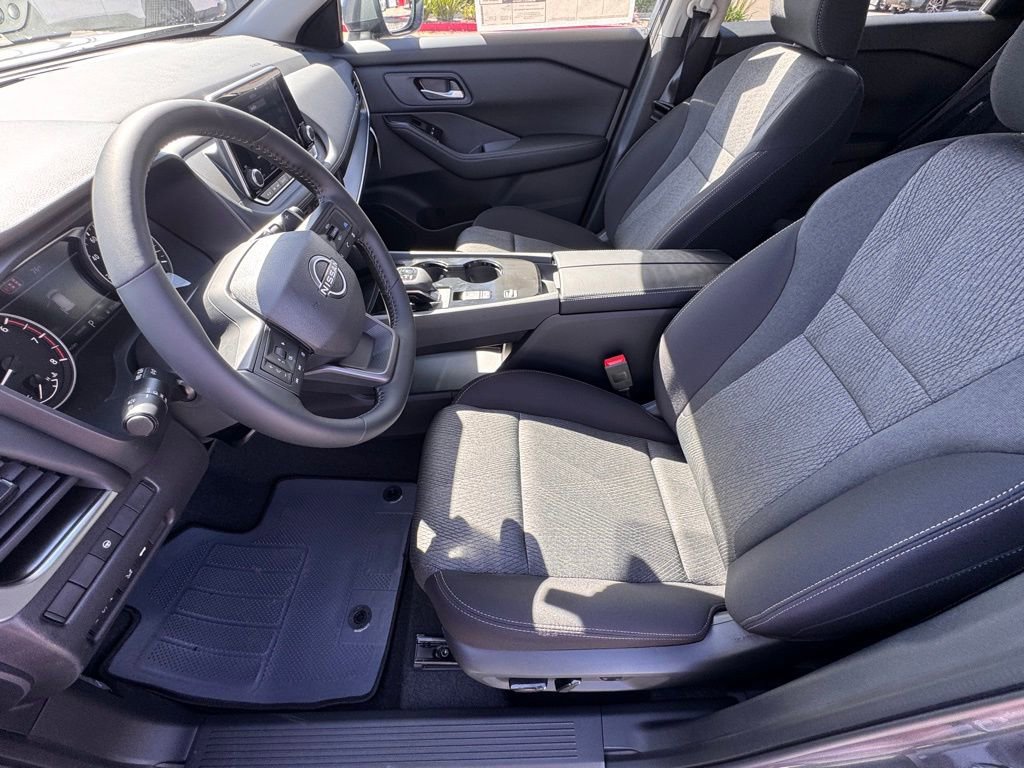 New 2026 Nissan Rogue SV image 9