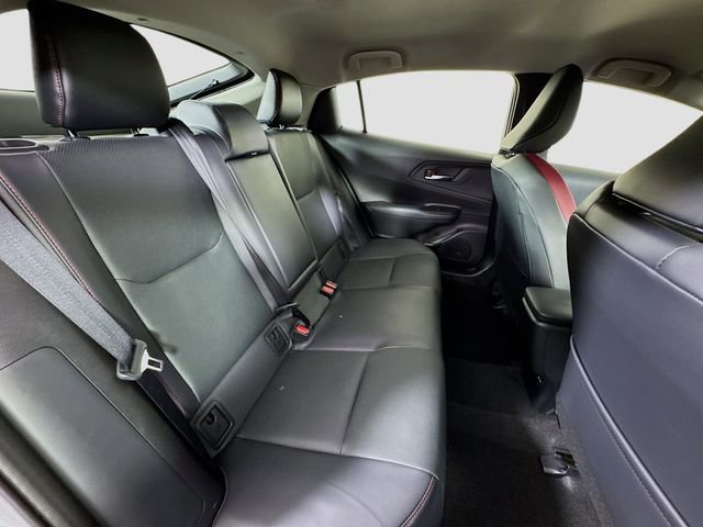 Used 2025 Toyota Prius Plug-In Hybrid image 28