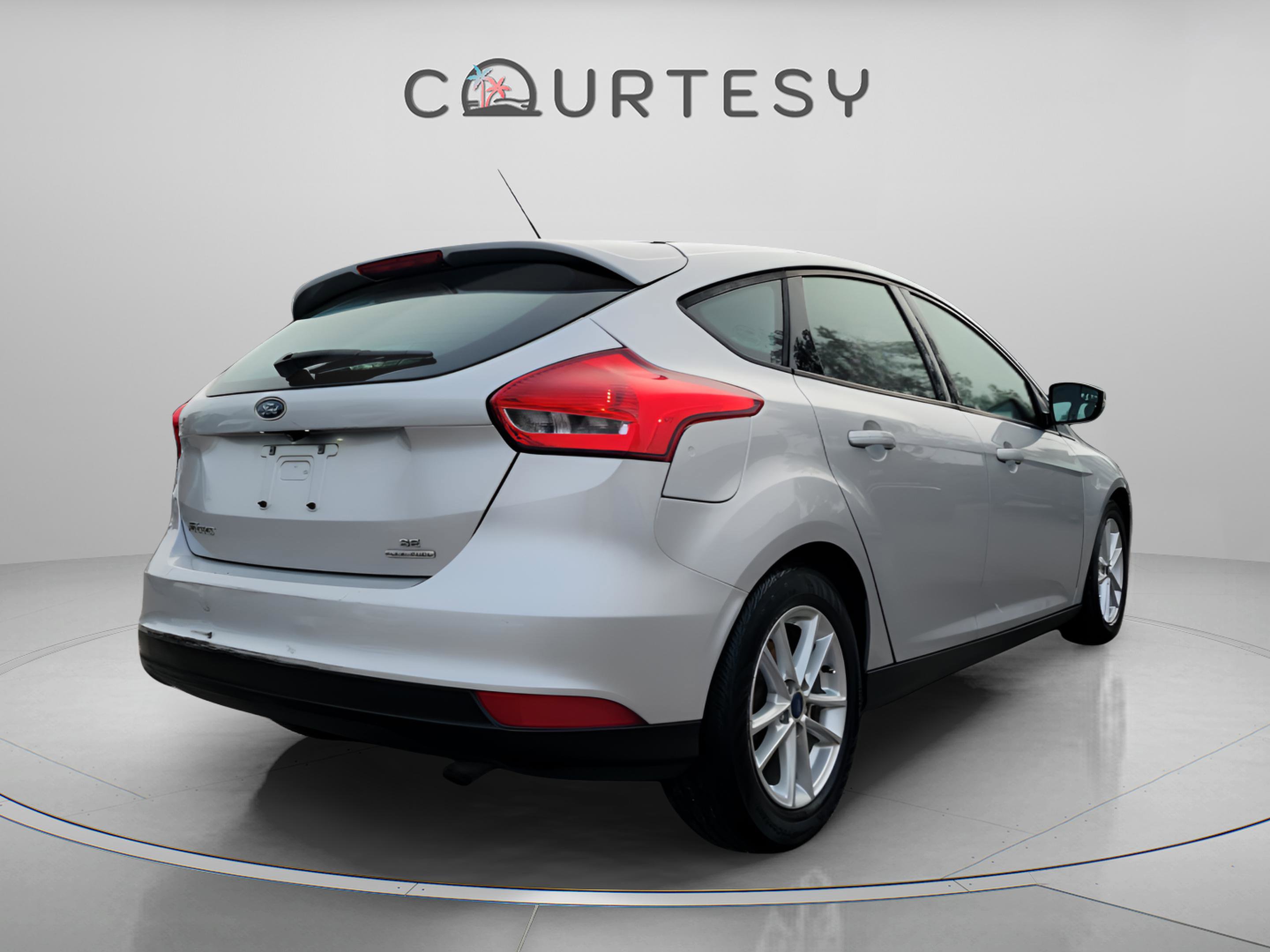 Used 2016 Ford Focus SE image 3