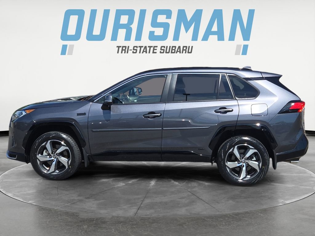 Used 2021 Toyota RAV4 SE w/ Weather & Moonroof Package AWD/4WD image 3