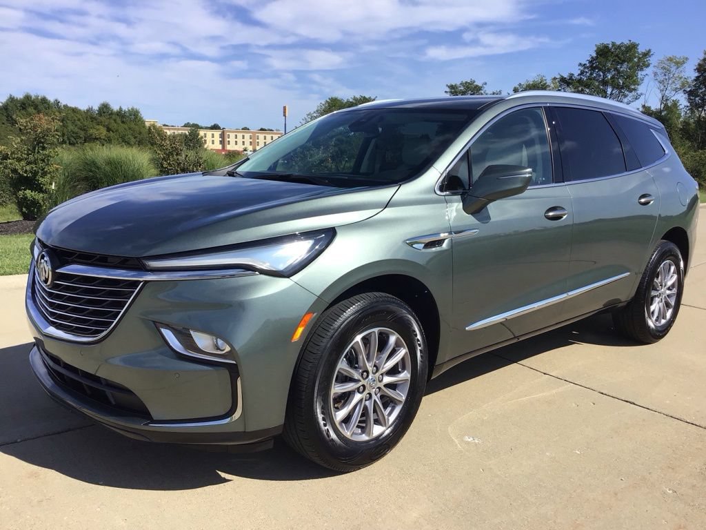 Used 2024 Buick Enclave Essence w/ Trailering Package, 5000 lbs. FWD image 3