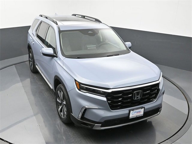 Used 2024 Honda Pilot Touring image 19