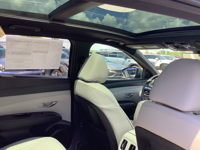 New 2025 Hyundai Tucson Limited image 27