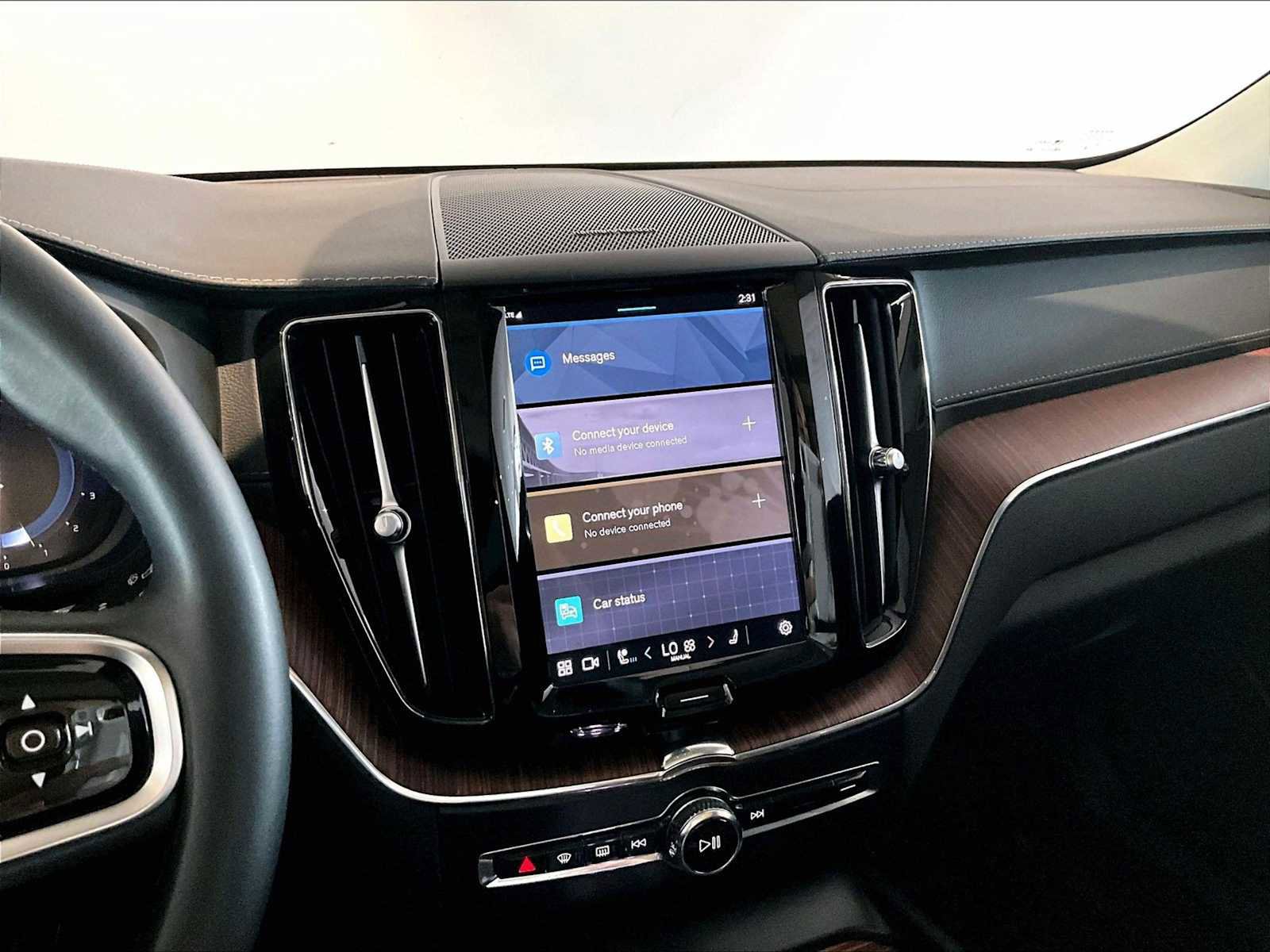 Used 2024 Volvo XC60 T8 Ultimate image 19