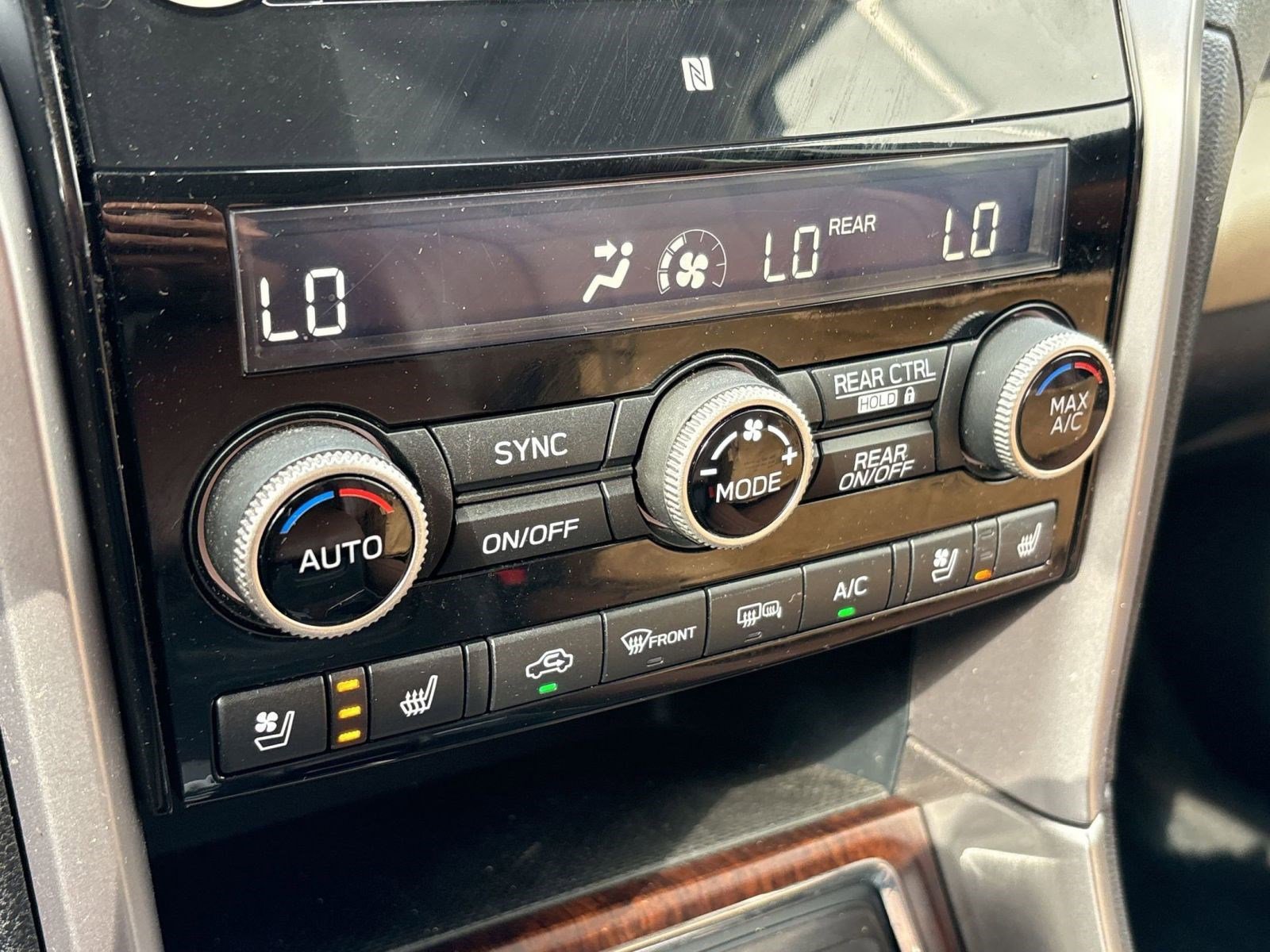 Used 2019 Subaru Ascent Touring w/ Popular Package #3 image 18