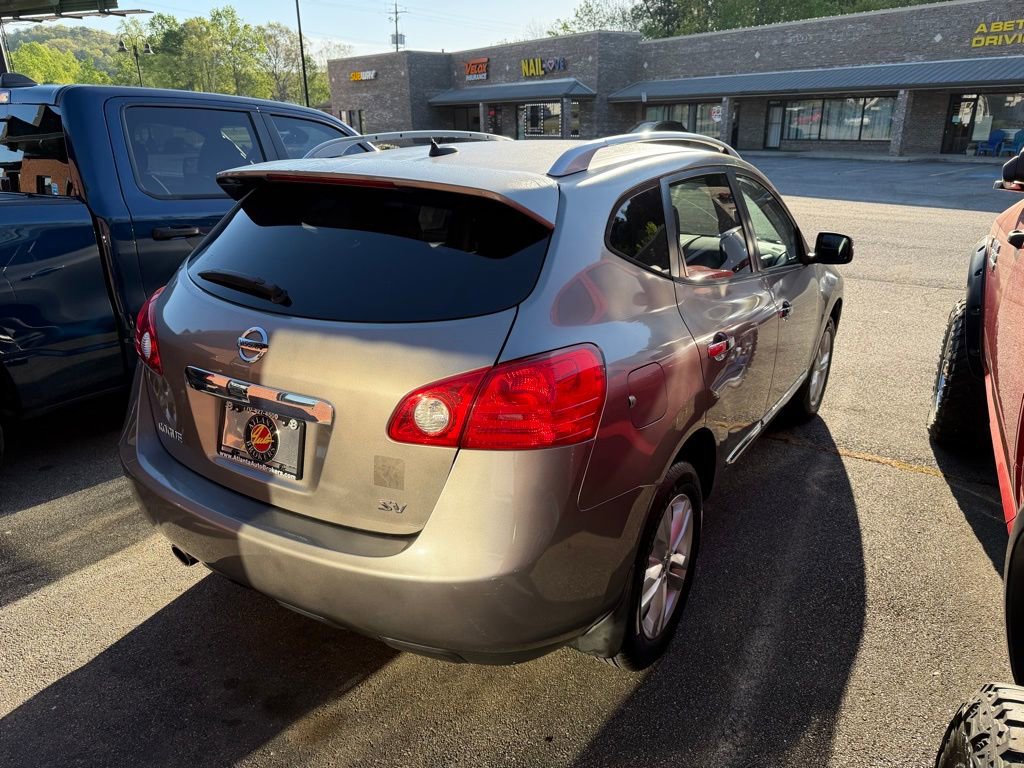 Used 2012 Nissan Rogue SV w/ Premium Pkg image 4