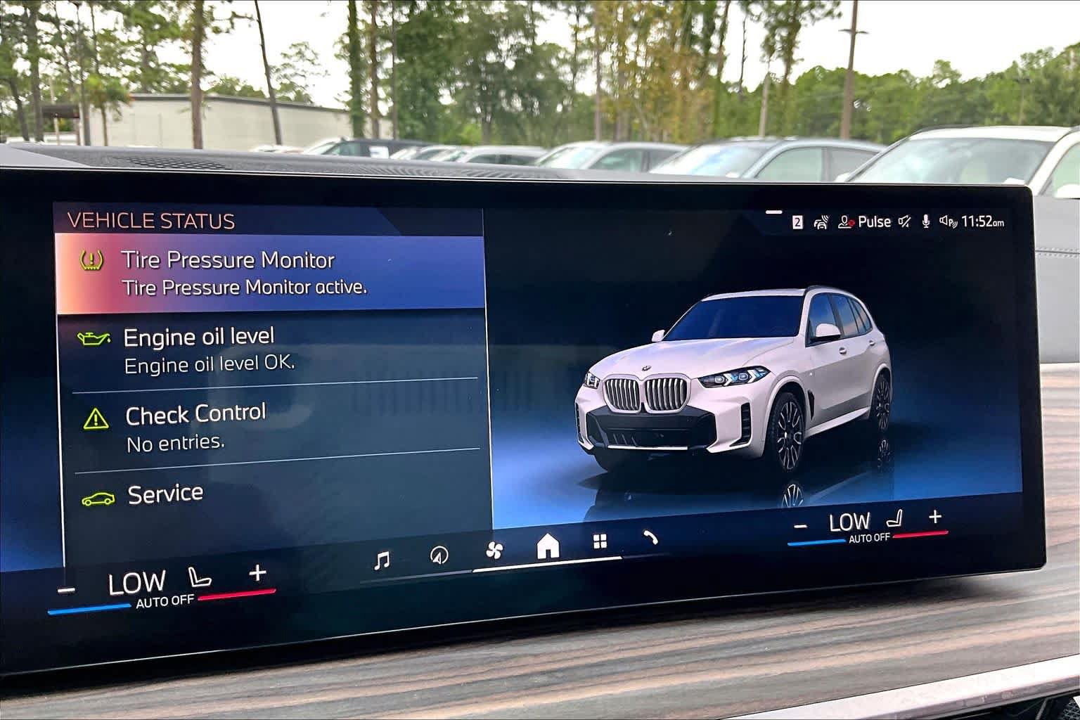 Used 2025 BMW X5 sDrive40i w/ M Sport Package RWD image 36