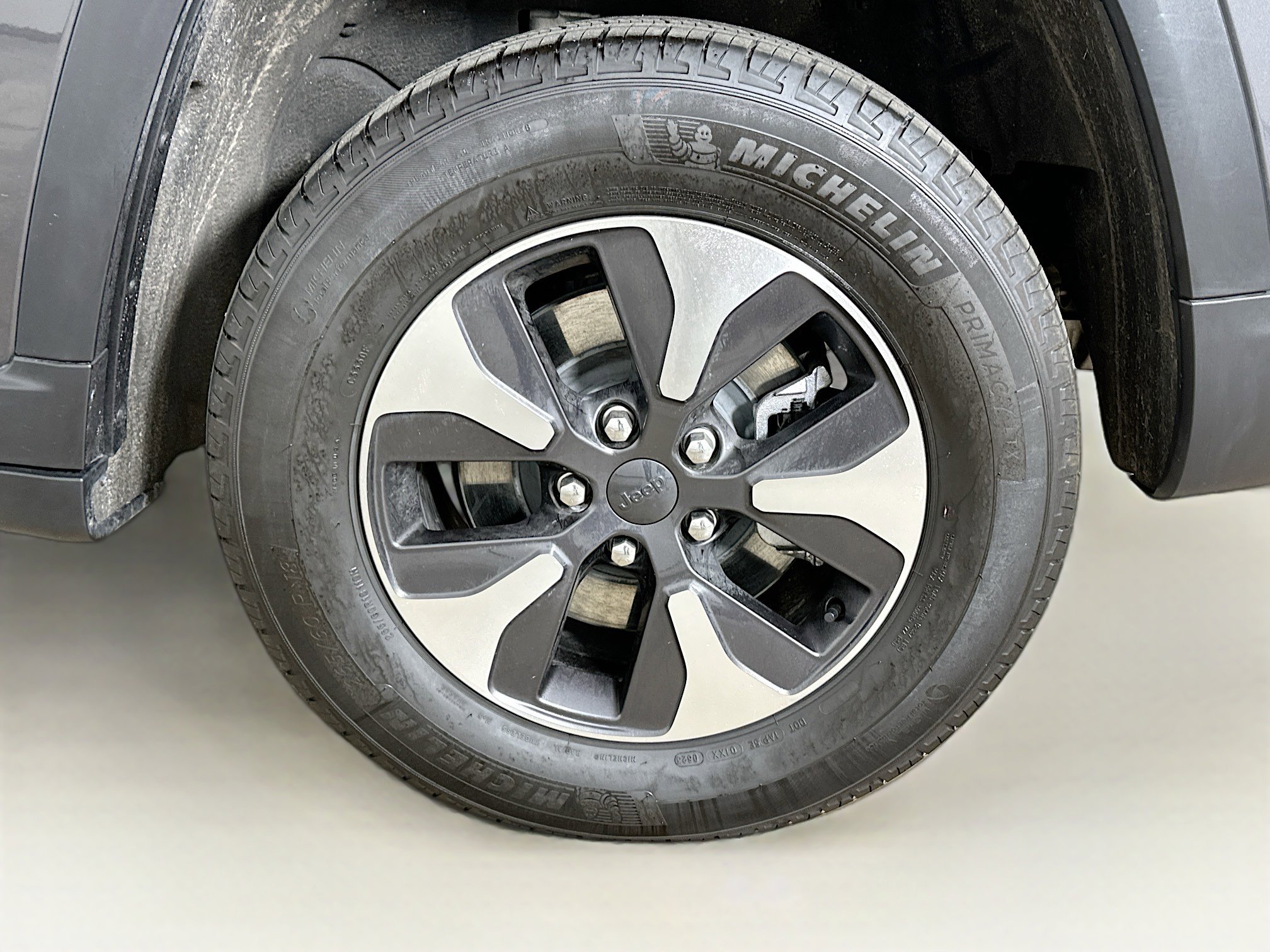 Used 2023 Jeep Grand Cherokee 4WD 4xe image 11