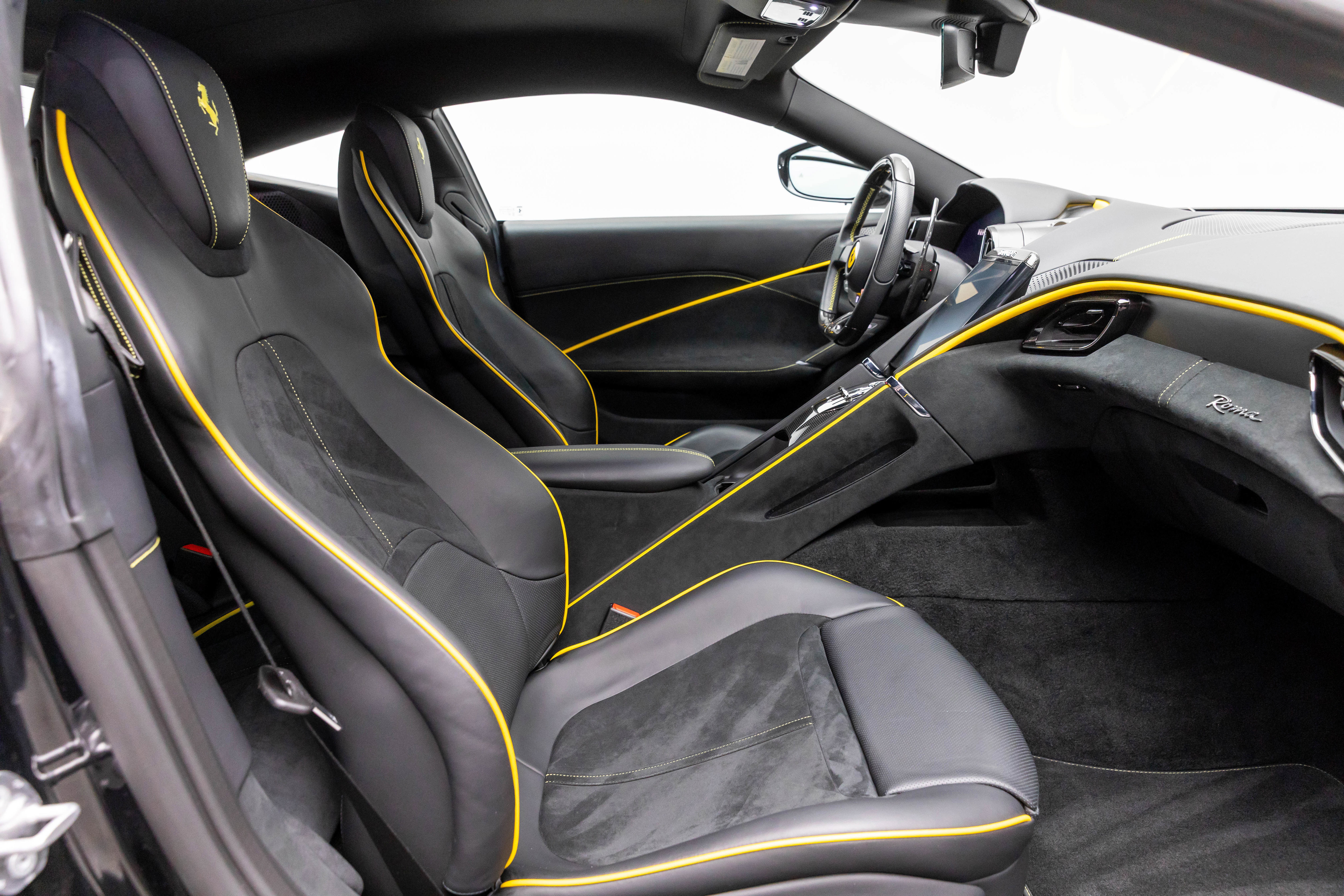 Certified 2021 Ferrari Roma image 12