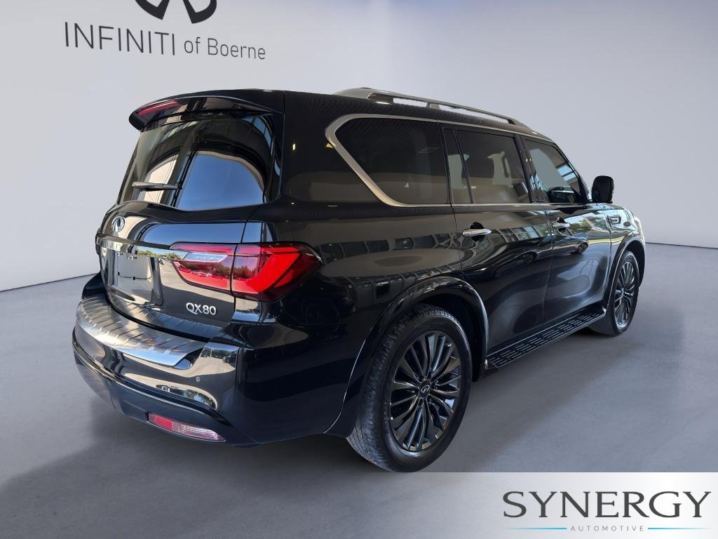 Certified 2023 INFINITI QX80 Premium Select w/ Cargo Package RWD image 5