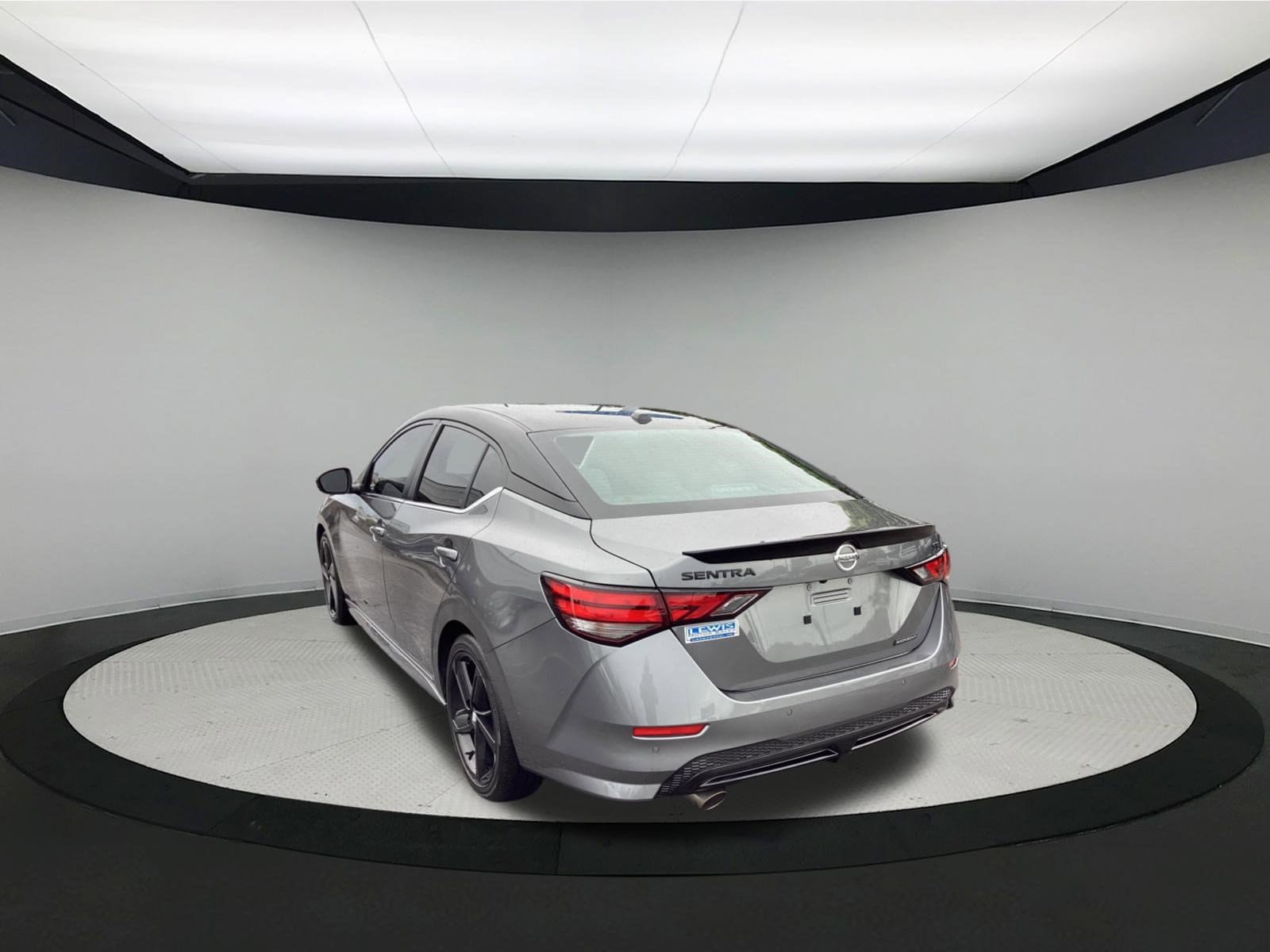 Used 2023 Nissan Sentra SR w/ Midnight Edition Package FWD image 6
