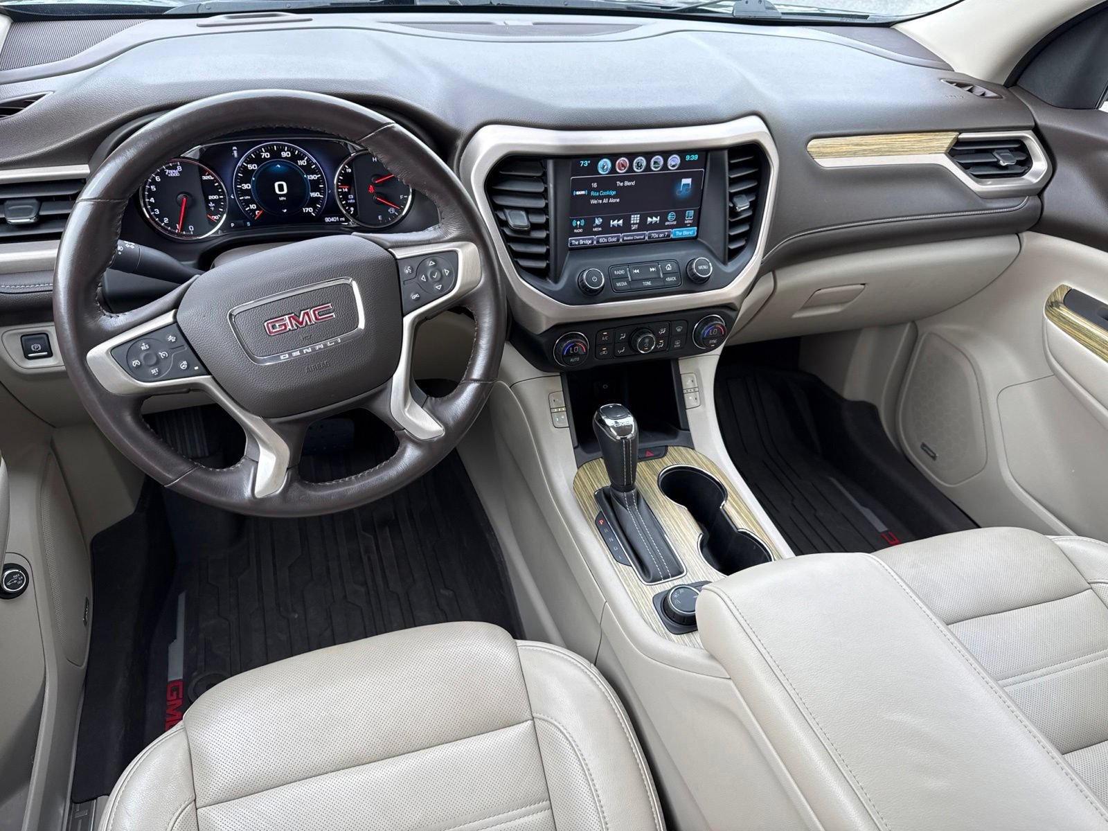 Used 2019 GMC Acadia Denali w/ Technology Package FWD image 16