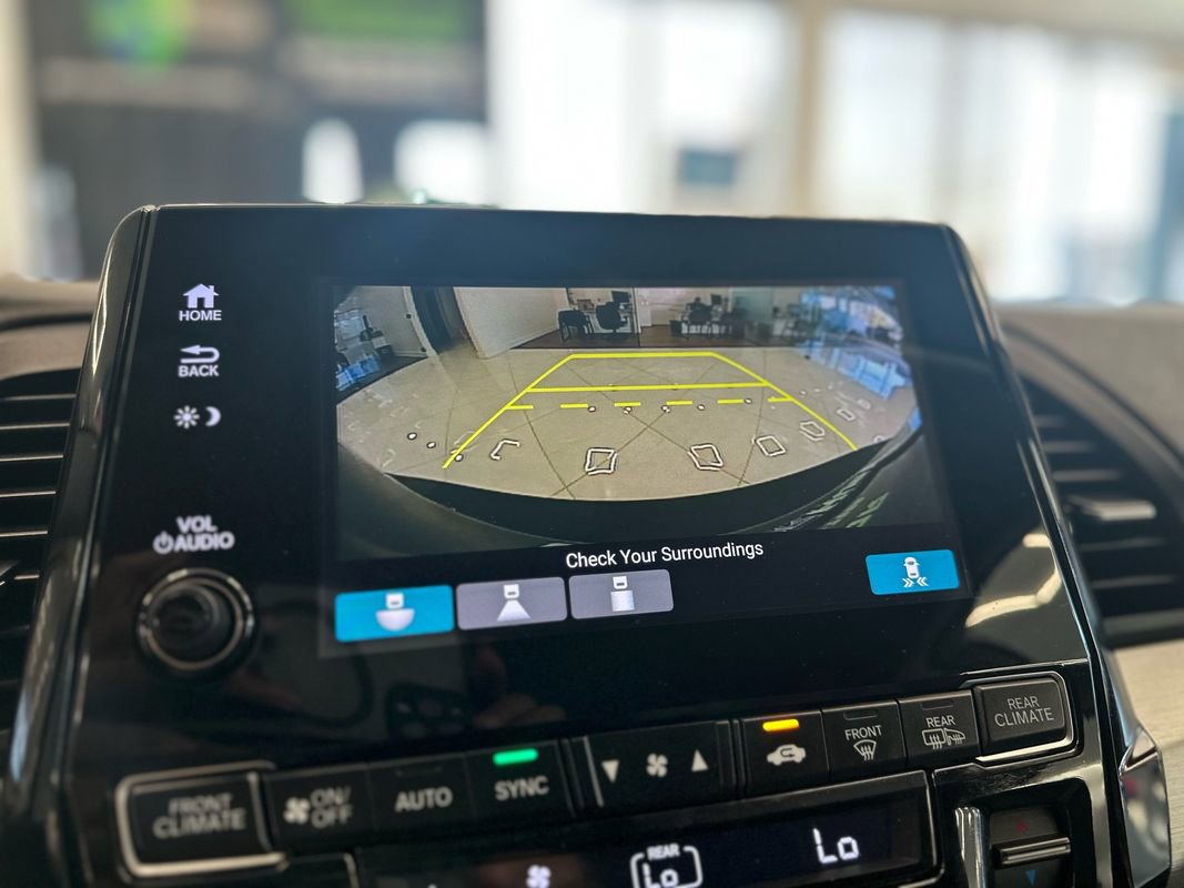 Used 2018 Honda Odyssey EX image 36