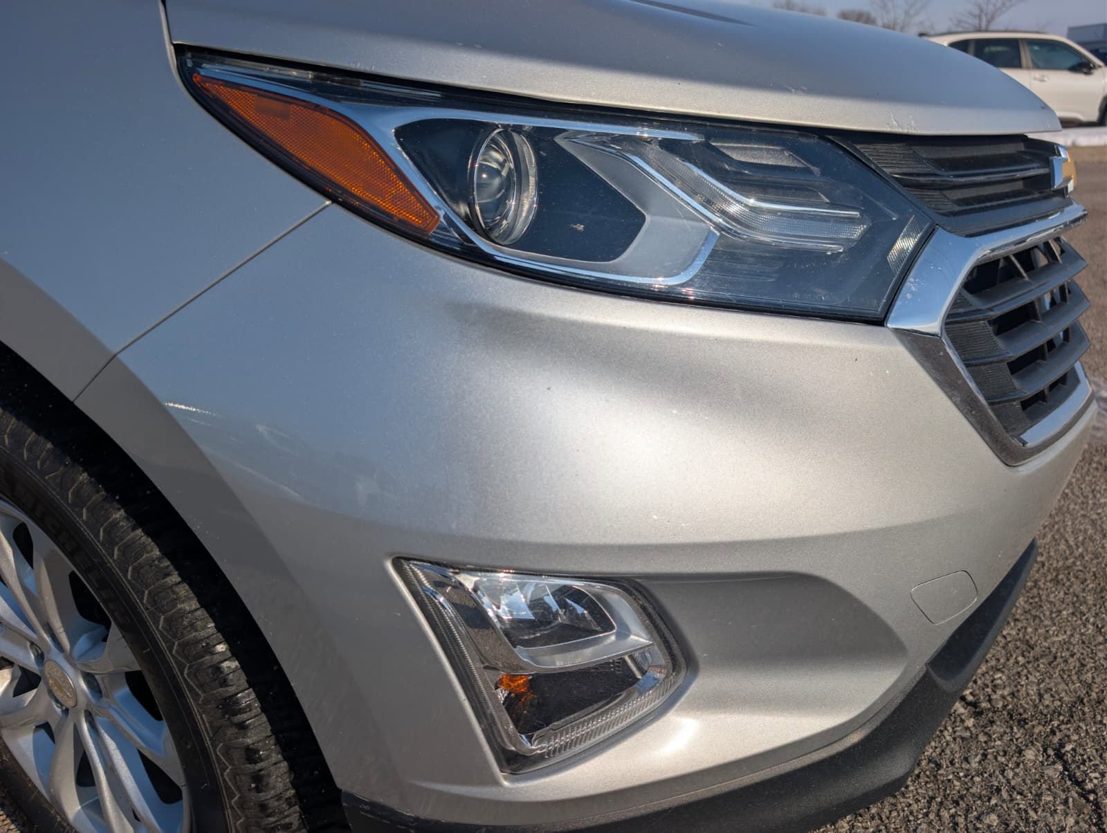 Used 2020 Chevrolet Equinox LT image 2