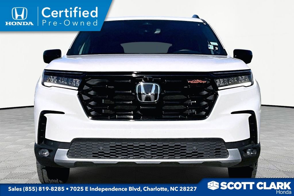 Certified 2025 Honda Pilot TrailSport image 2