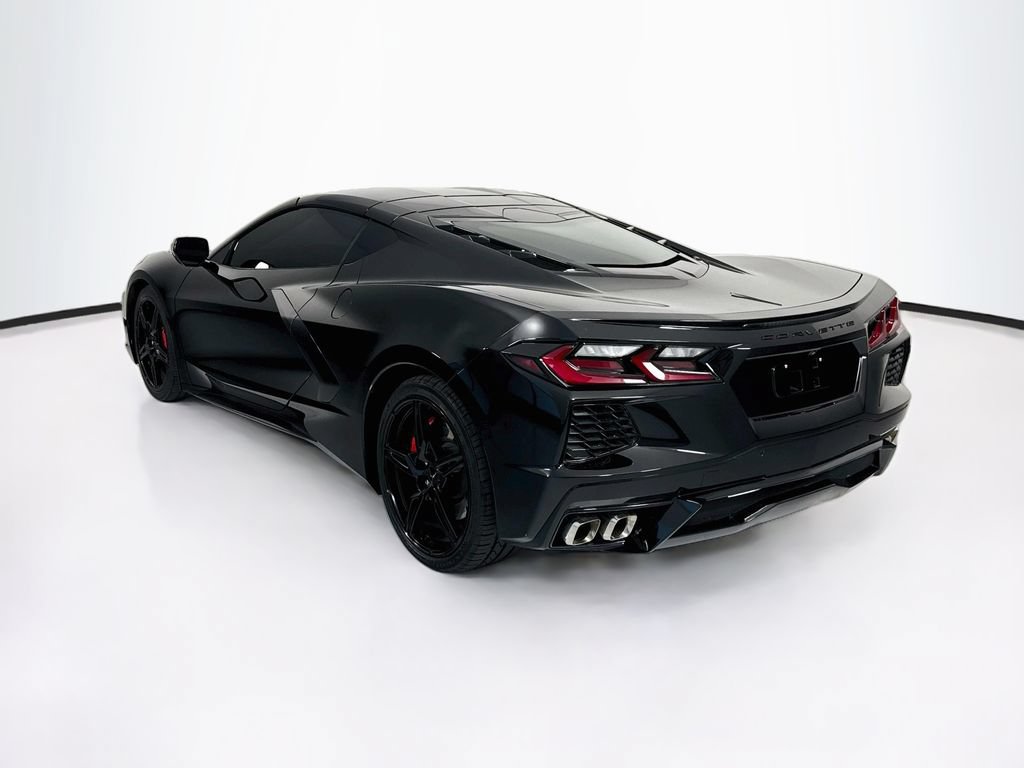 Used 2021 Chevrolet Corvette Stingray Coupe w/ Body-Color Dual Roof Package RWD image 7