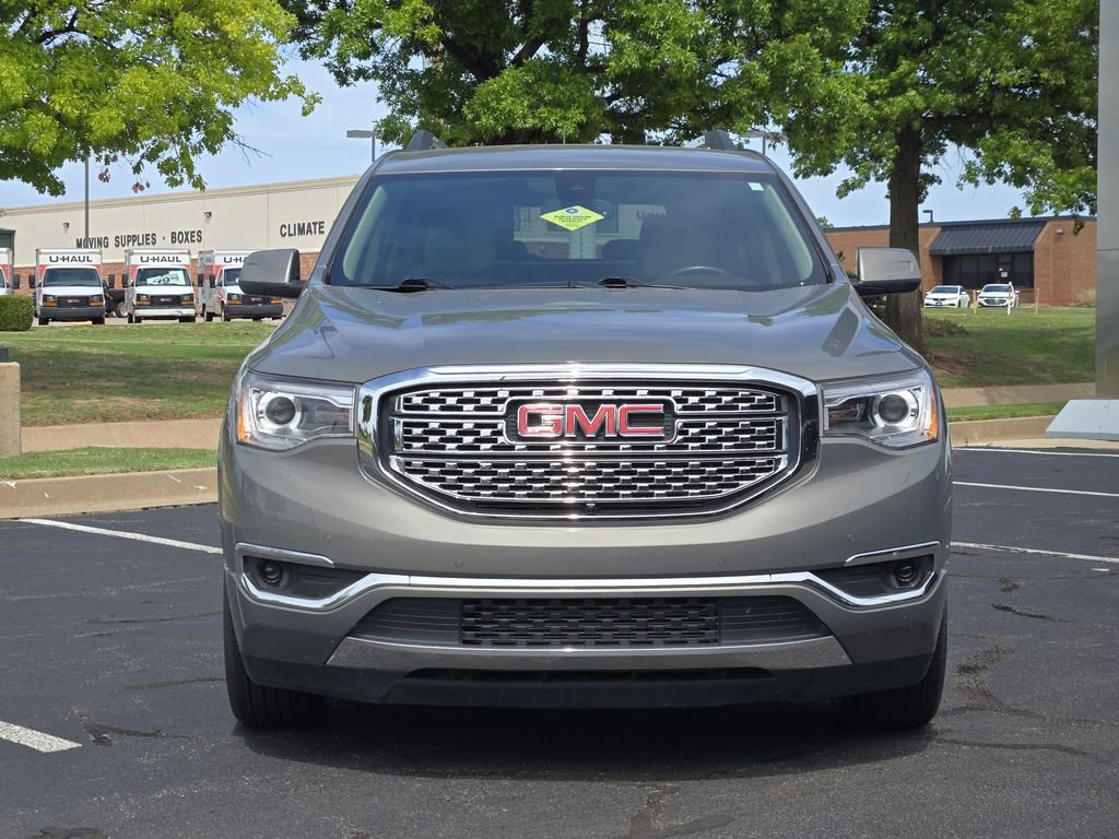 Used 2019 GMC Acadia Denali w/ Technology Package FWD image 2