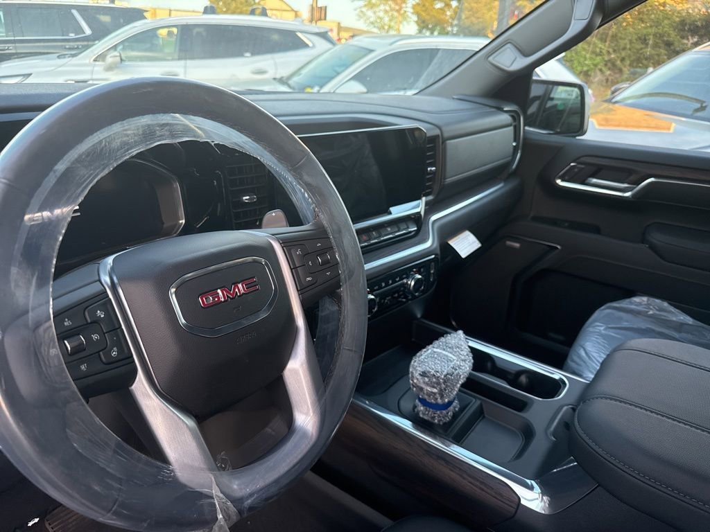 New 2026 GMC Sierra 1500 SLT image 10