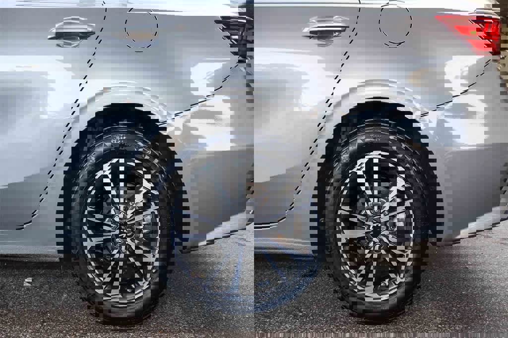 Used 2024 Kia Forte LXS image 10