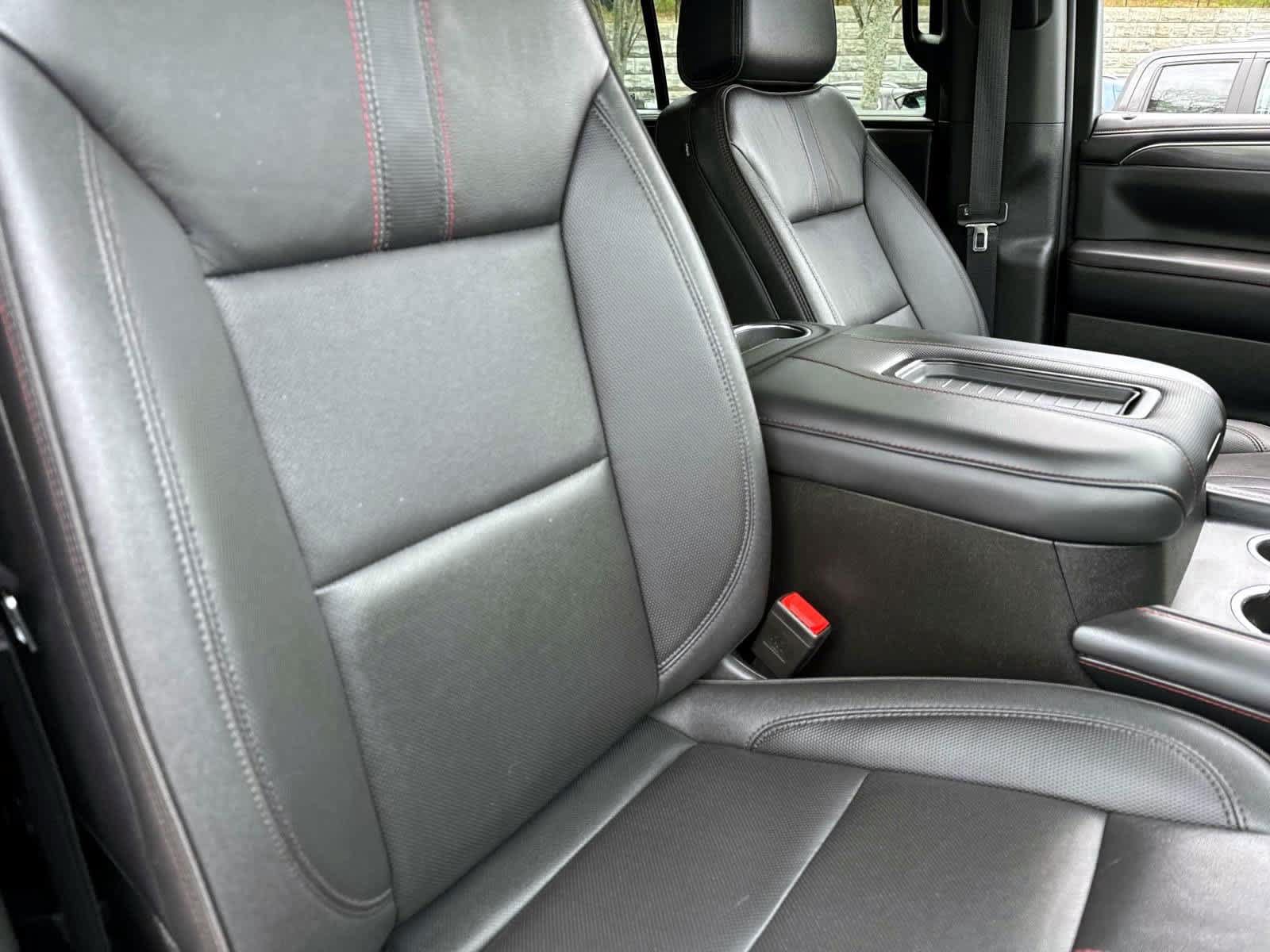 Used 2024 Chevrolet Tahoe RST AWD/4WD image 11
